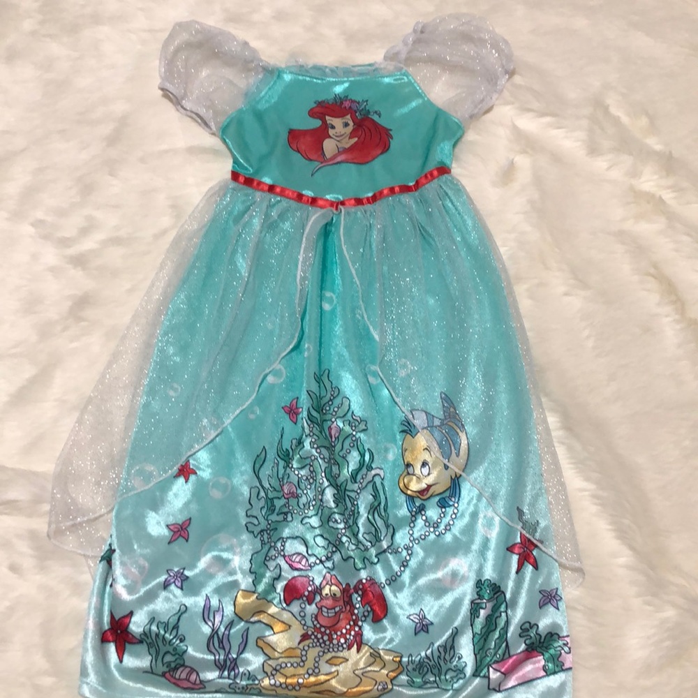 Girls nightgown